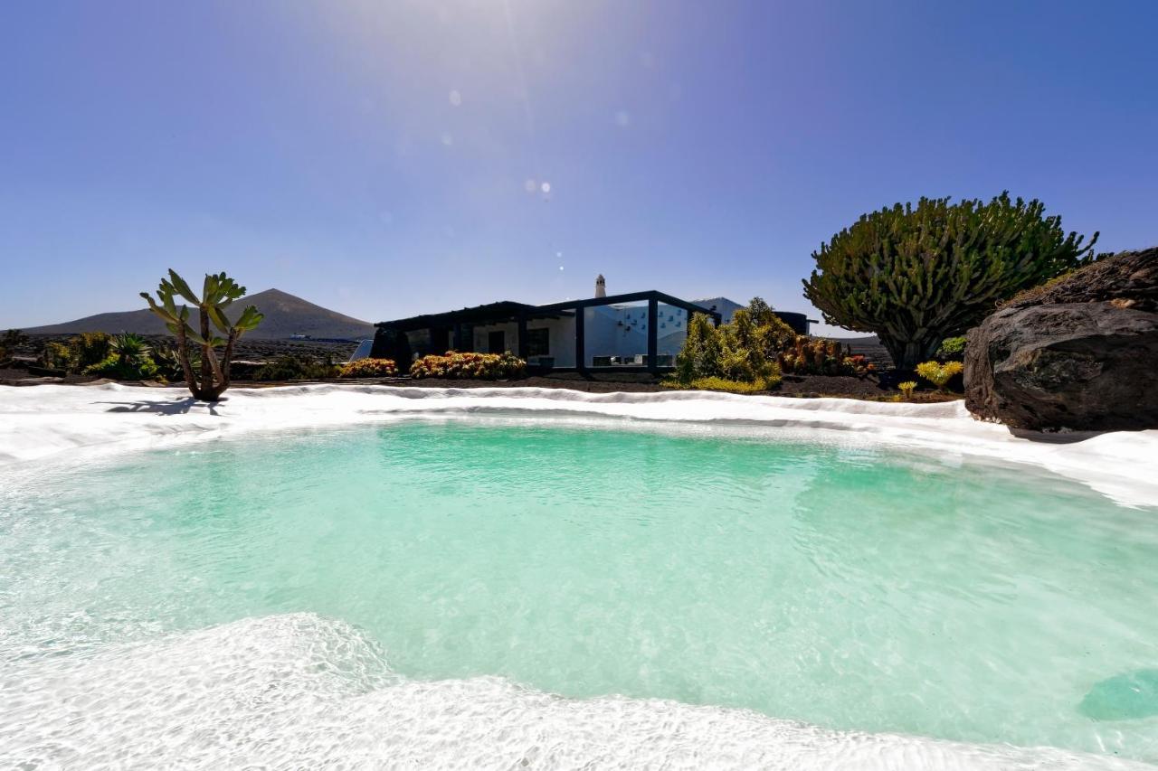 Luxe Ecovilla Listan Uga Dış mekan fotoğraf